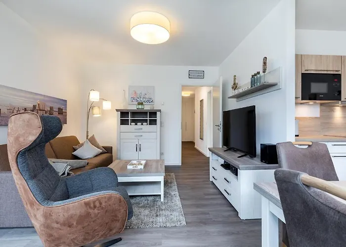 Ostseeallee Ostseeallee 5-41 شقة 4*